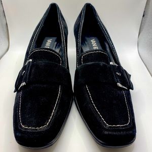VANELI Black Suede Kitten Heels With Buckle Accent Size 7M Ladies Shoes